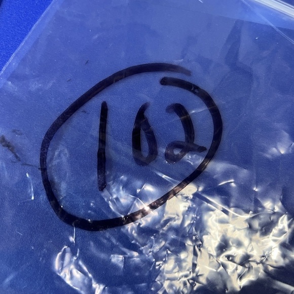 Fashion nova “ needing something “ medium blue wash jeans. Size 2X. NWT. - Picture 6 of 6